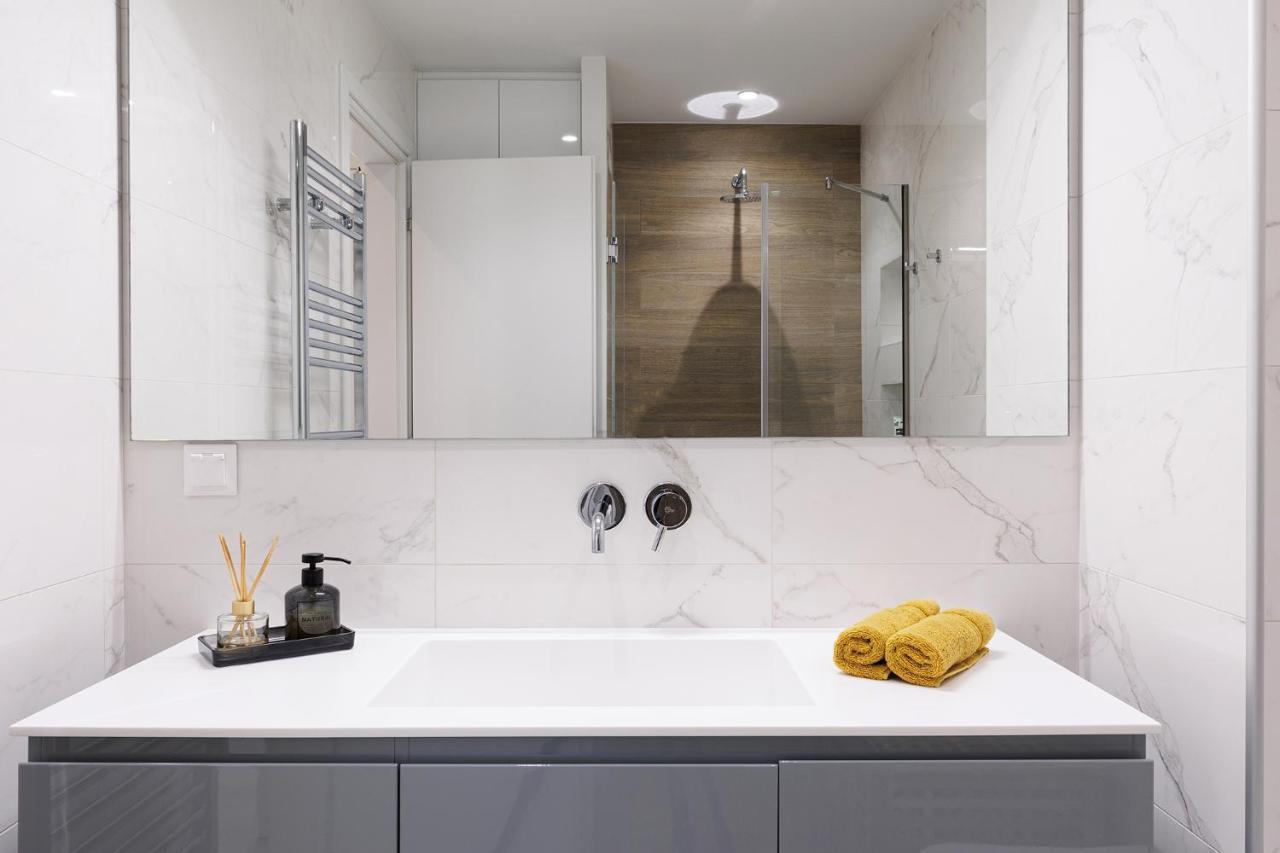 A Luxury Retreat In Corfu Town By Konnect Apartment Екстериор снимка